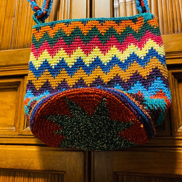 Guatemalan Handbags - Handwoven Guatemalan Bucket Crossbody Bag